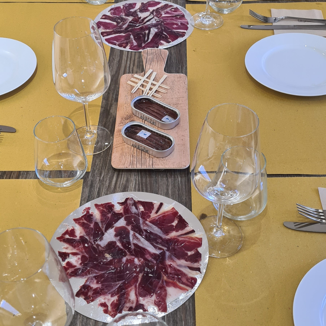 Pata Negra, Acciughe del Cantabrico e Franciacorta - Giovedì 9 maggio ore 20.30