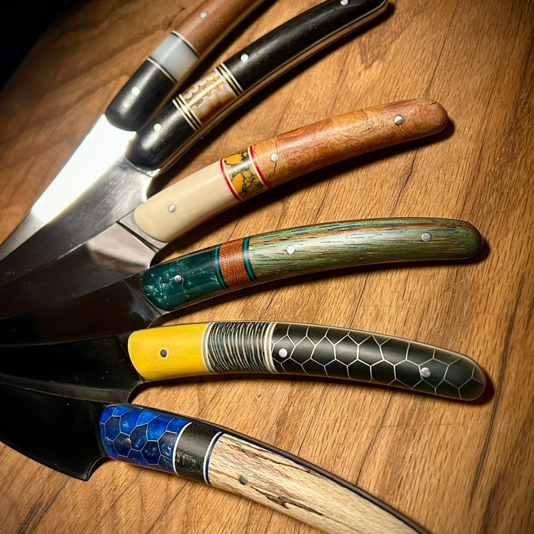 Coltello artigianale fatto a mano